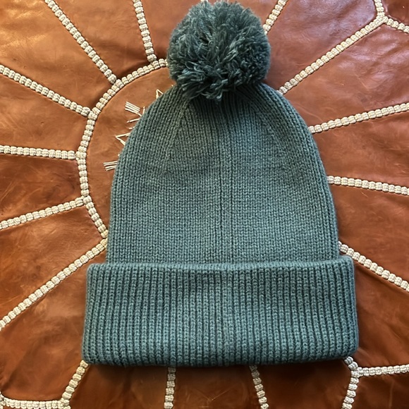 Carhartt Hat—Offers Welcome! - Picture 4 of 4